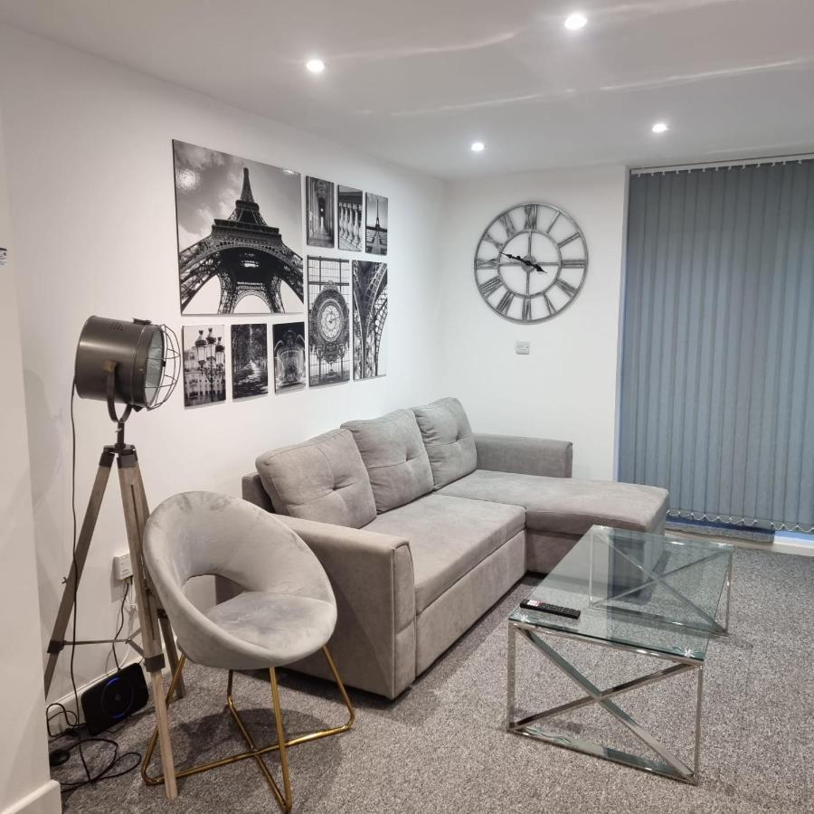Classic 2 Bed Apartment In Oldkent Road Λονδίνο Εξωτερικό φωτογραφία