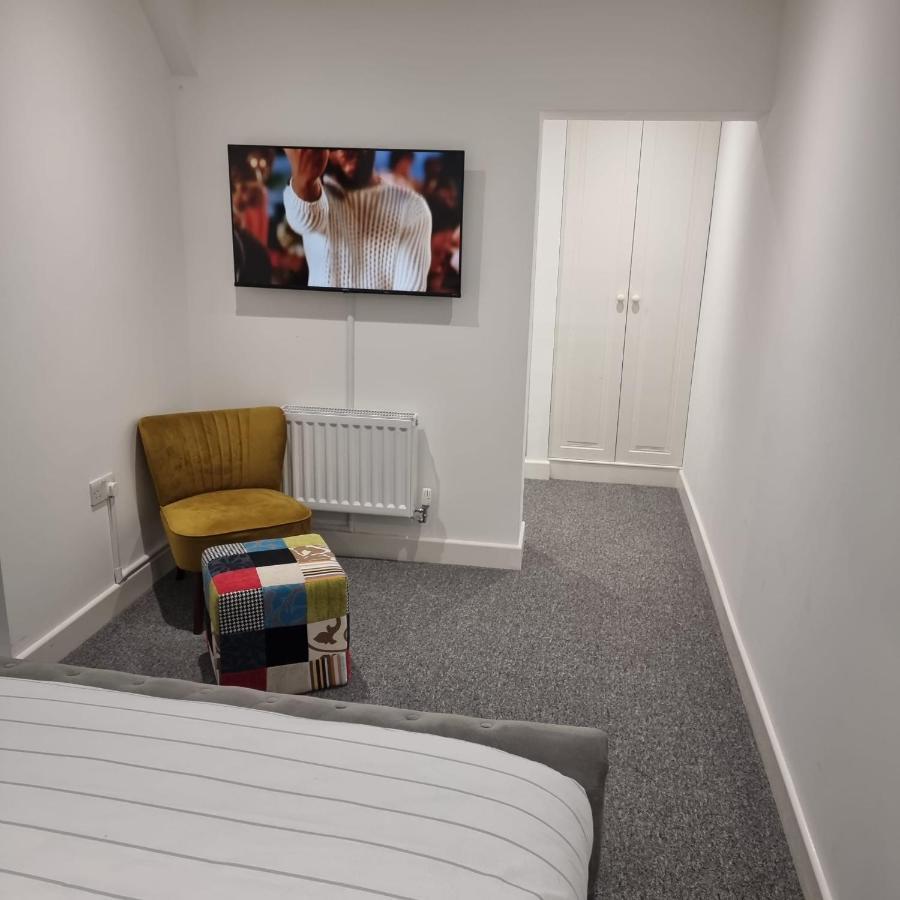 Classic 2 Bed Apartment In Oldkent Road Λονδίνο Εξωτερικό φωτογραφία