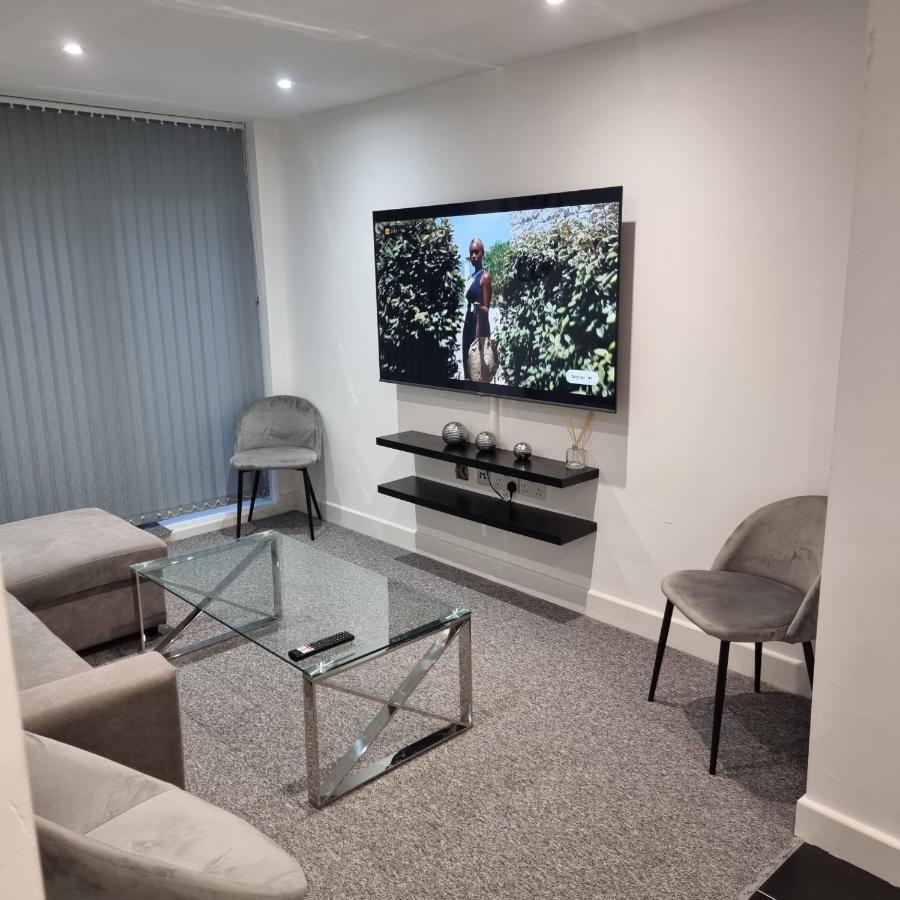 Classic 2 Bed Apartment In Oldkent Road Λονδίνο Εξωτερικό φωτογραφία