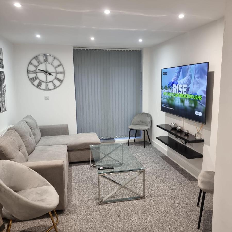 Classic 2 Bed Apartment In Oldkent Road Λονδίνο Εξωτερικό φωτογραφία