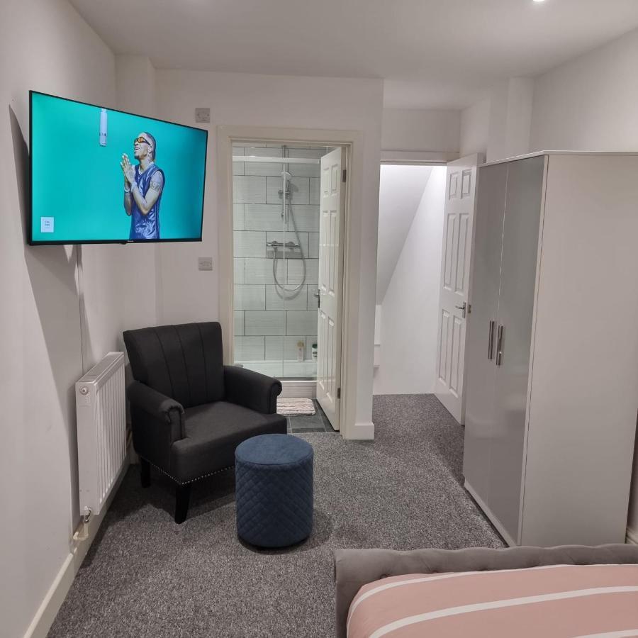 Classic 2 Bed Apartment In Oldkent Road Λονδίνο Εξωτερικό φωτογραφία