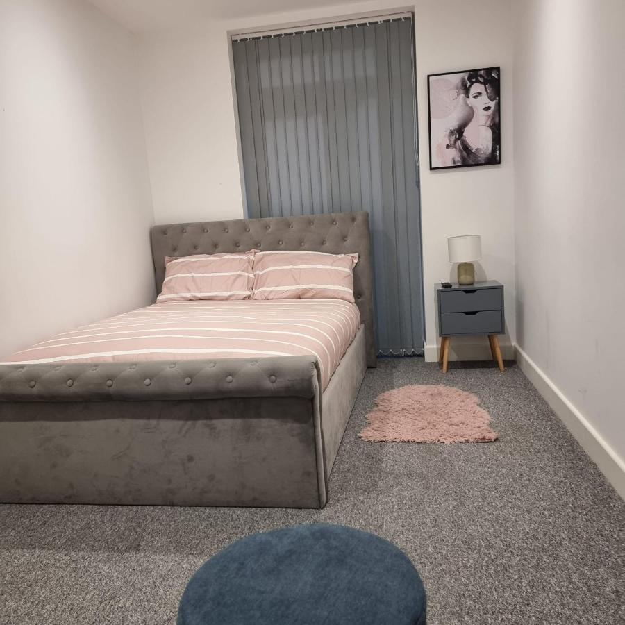 Classic 2 Bed Apartment In Oldkent Road Λονδίνο Εξωτερικό φωτογραφία