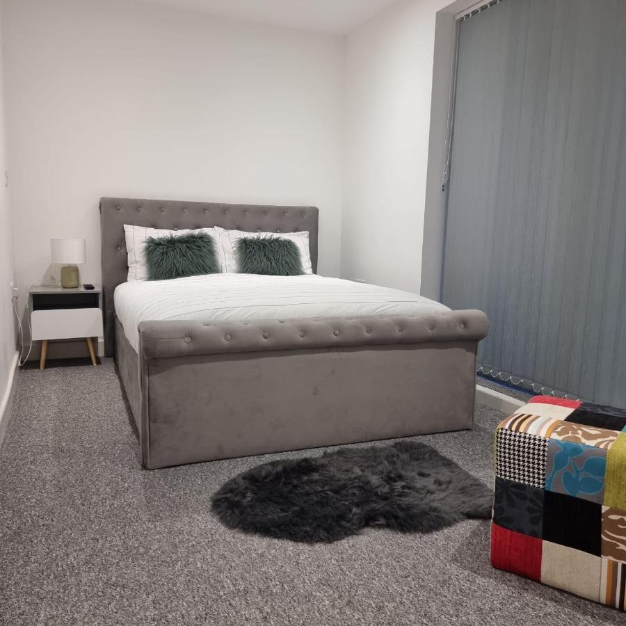 Classic 2 Bed Apartment In Oldkent Road Λονδίνο Εξωτερικό φωτογραφία